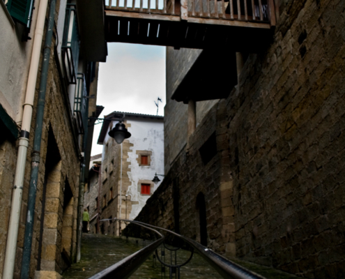 Orioko eraikin historikoen erreportajeko argazkia. Fotografía del reportaje sobre los edificios históricos de Orio.